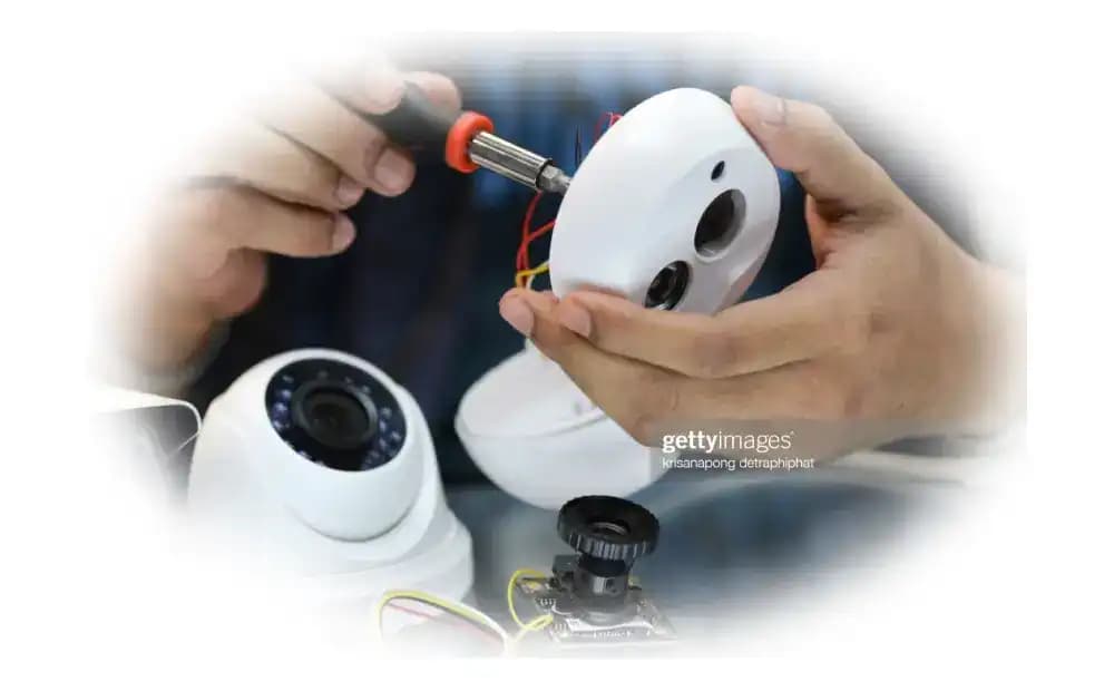Day and night CCTV repair service center 